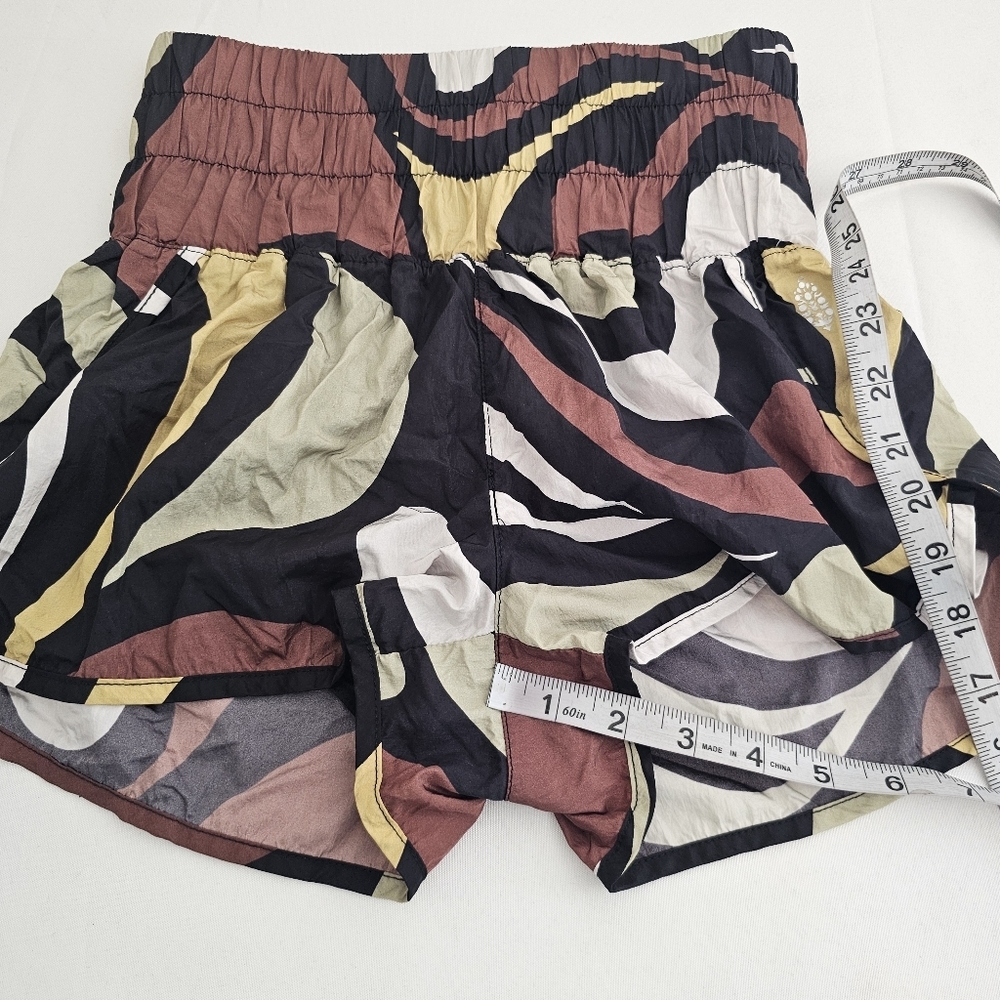 FP Movement High Rise Printed Shorts XS Multicolor Activewear Boho Fitness - Picture 14 of 14